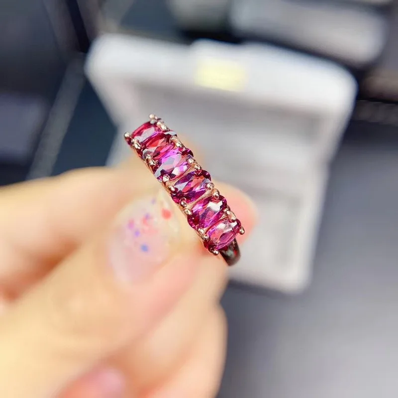 

Natural Mozambique Pigeon Blood Garnet Ring in Silver 925 Silver Women's Wedding Essential Jewelry