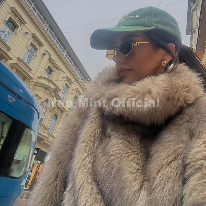 Фото Neo Mint New Blogger Fashion 2025 Осень Зима Пуловеры из искусственного меха Женская куртка из искусственного лисьего меха Пальто Шикарный уличный толстый джемпер для девочек №2