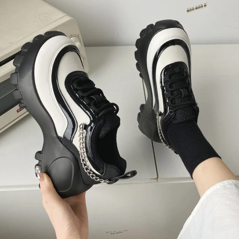 

Lace-up Shoes Women's 2022 Spring and Autumn New Color Matching Sponge Cake Non-slip Fashion All-match Lace-up Casual Shoes