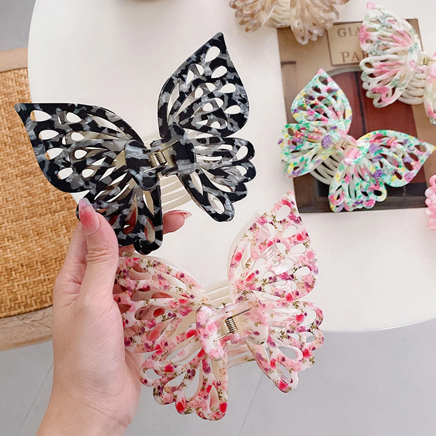 

Printing Large Hollow Butterfly Hair Claw New Fashion Acetic Acid Colorful Claw Clip Girls Sweet Hair Accessories For Women