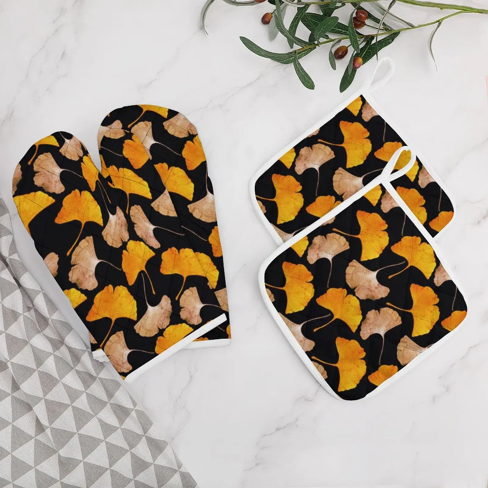 

Oven Mitts and Pot Holders Set 4PC Thicken Heat-Resistant Gloves and Pot Holders for Baking Cooking Ginkgo Leaf Autumn