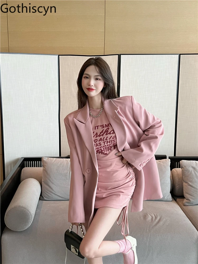 

Женский костюм из двух предметов, розовый блейзер оверсайз и платье на завязках с буквенным принтом, весна-лето 2022