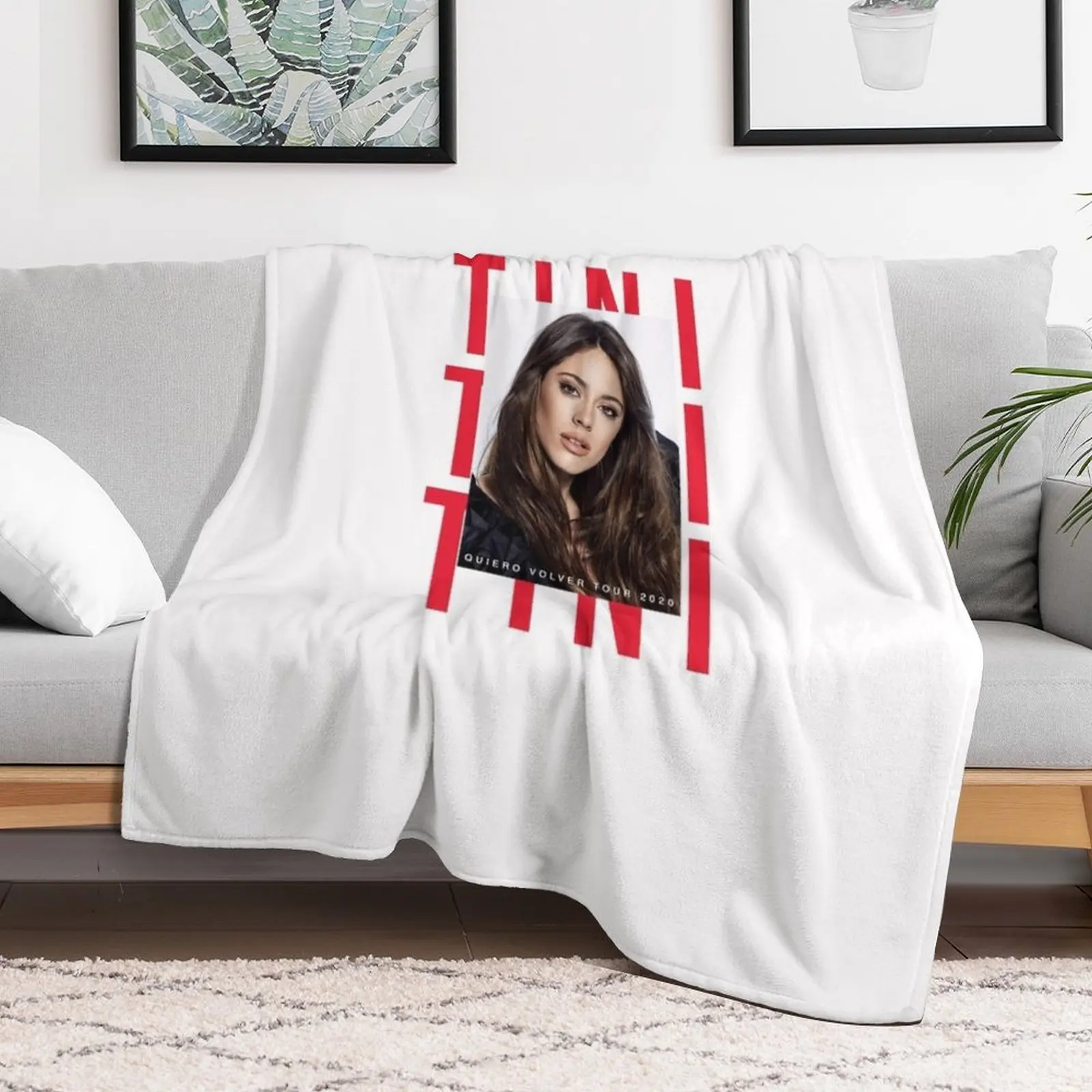 Роскошное утолщенное аниме одеяло Tini - Quiero снова Tour Merch