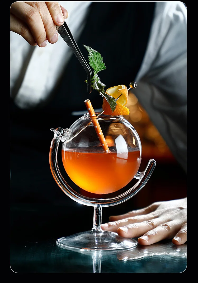 Креативный бокал для коктейлей в форме глобуса вина