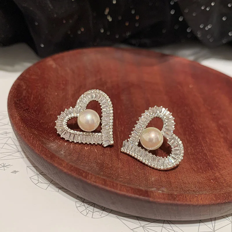 925 Sterling Silver Stud Earrings High Quality Woman Jewelry Heart-shaped Simulated Peal Amethyst Zircon Hot Sale Earrings