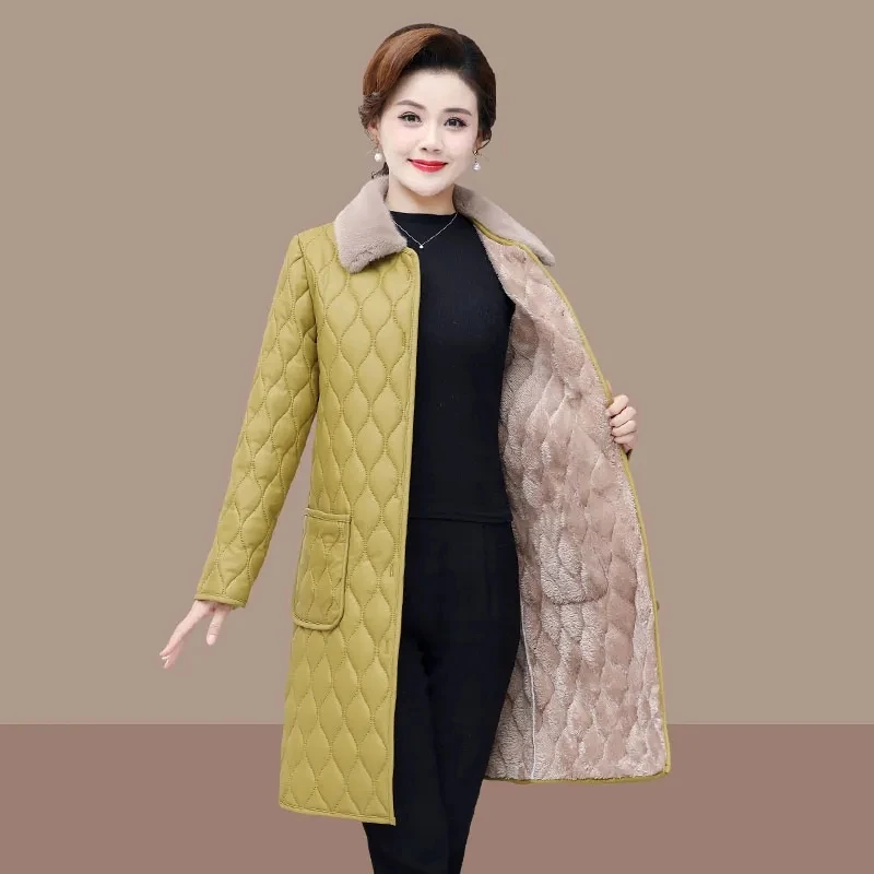 Новое плюшевое утепленное кожаное пальто для мамы зимняя длинная ветровка из