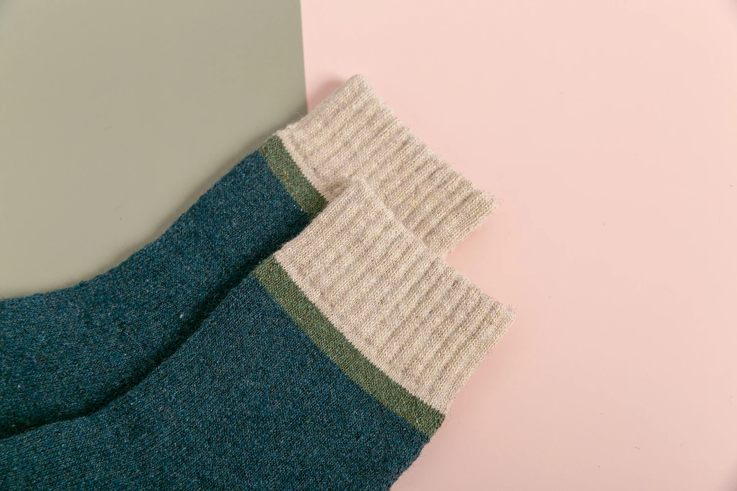 Fashion New Matching Terry Thick Socks Set Men Russia Winter Warm Thermal Wool Socks Casual High Quality Wool Socks Man 5 Pairs