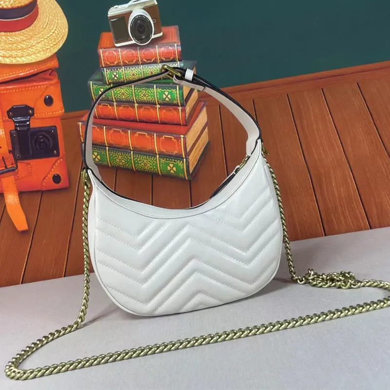 

Retro Design Crescent Underarm Bag Women Classic Simple Versatile Handbag Half Moon Chain Shoulder Crossbody Bag