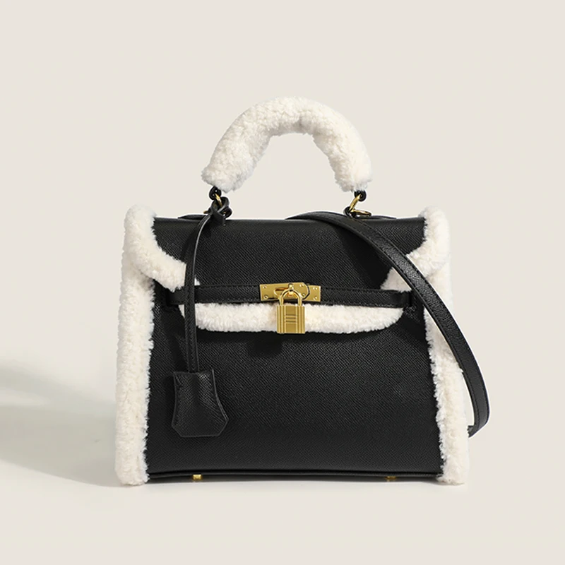 

Женская сумочка из овечьей шерсти, новинка зимы 2022, Высококачественная миниатюрная плюшевая сумка-мессенджер на одно плечо, женские сумки, ...