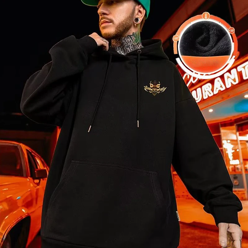 Рисунок 4 - Мужской свитер с капюшоном