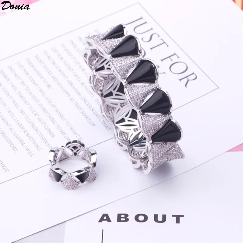 Donia Jewelry Europe and the United States inlaid AAA zircon scalloped shell female bracelet luxury hand jewelry party jewelry