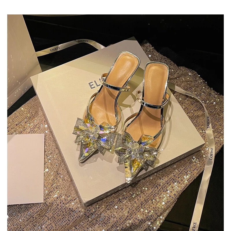 

Сандалии женские на шпильке, туфли с заостренным носком, с кристаллами, цветами, бантом, на тонком каблуке, повседневная Летняя обувь с ремеш...