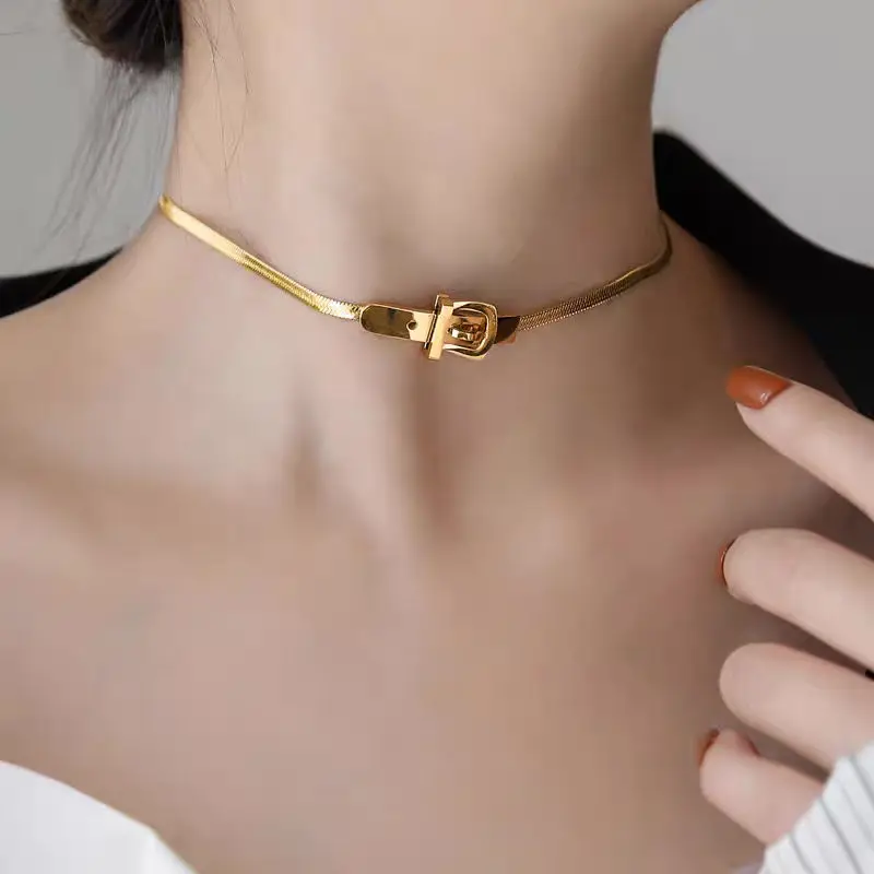 

Cute Gold Buckle Choker Necklace Women Snake Chain Aesthetic Kpop Statement Necklace