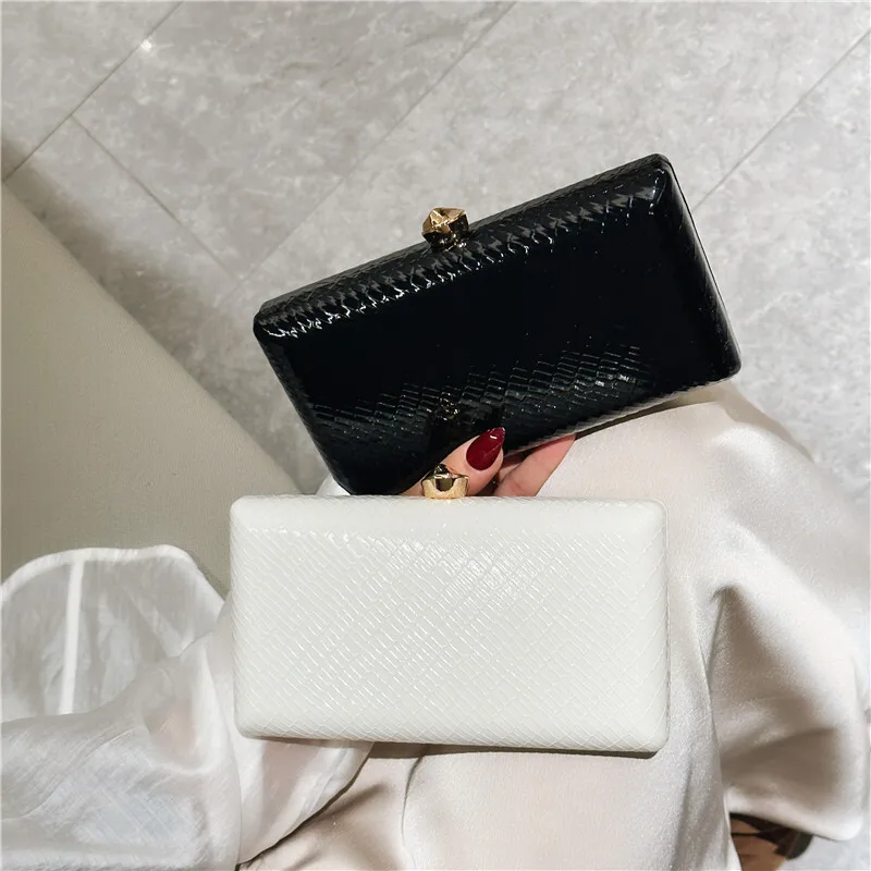 2024 новая акриловая сумка со змеиным узором женская маленькая квадратная летняя