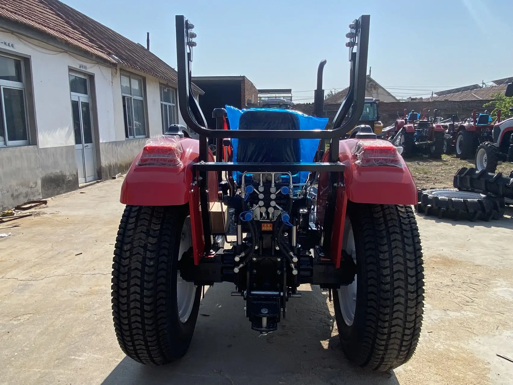Компактный трактор 504 50HP 4WD, малогабаритный дизельный колесный трактор 4x4 для обработки садов, овощных ферм и культивации. (art.: 3920dba04450a) - 3920dba04450a