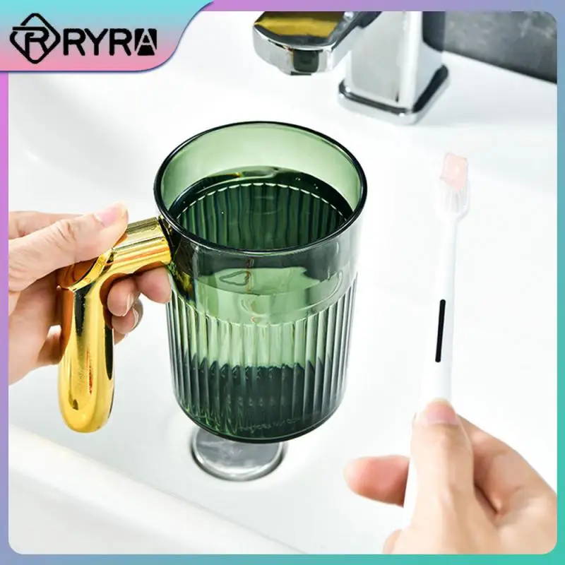 

Pet Mouthwash Cup Gold Plated Handle Creative Gargle Cup Light Luxury Convenient Storage Bathroom Products 12.9×11×8.5cm 1pcs