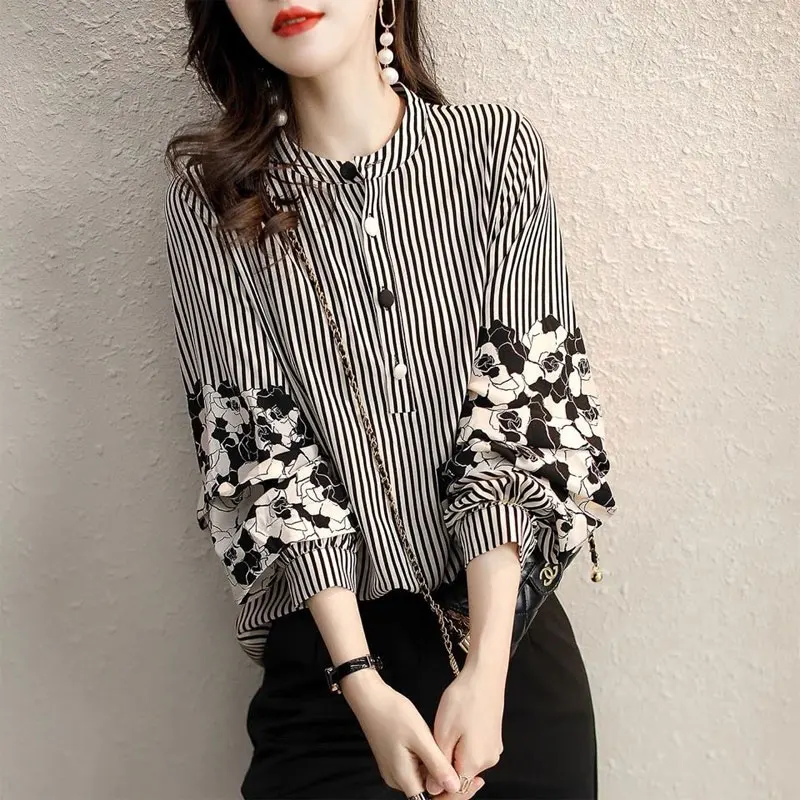 Office Lady Striped Stylish Floral Printed Shirt Female Clothing Round Neck All-match Loose Spring Autumn Casual Button Blouse