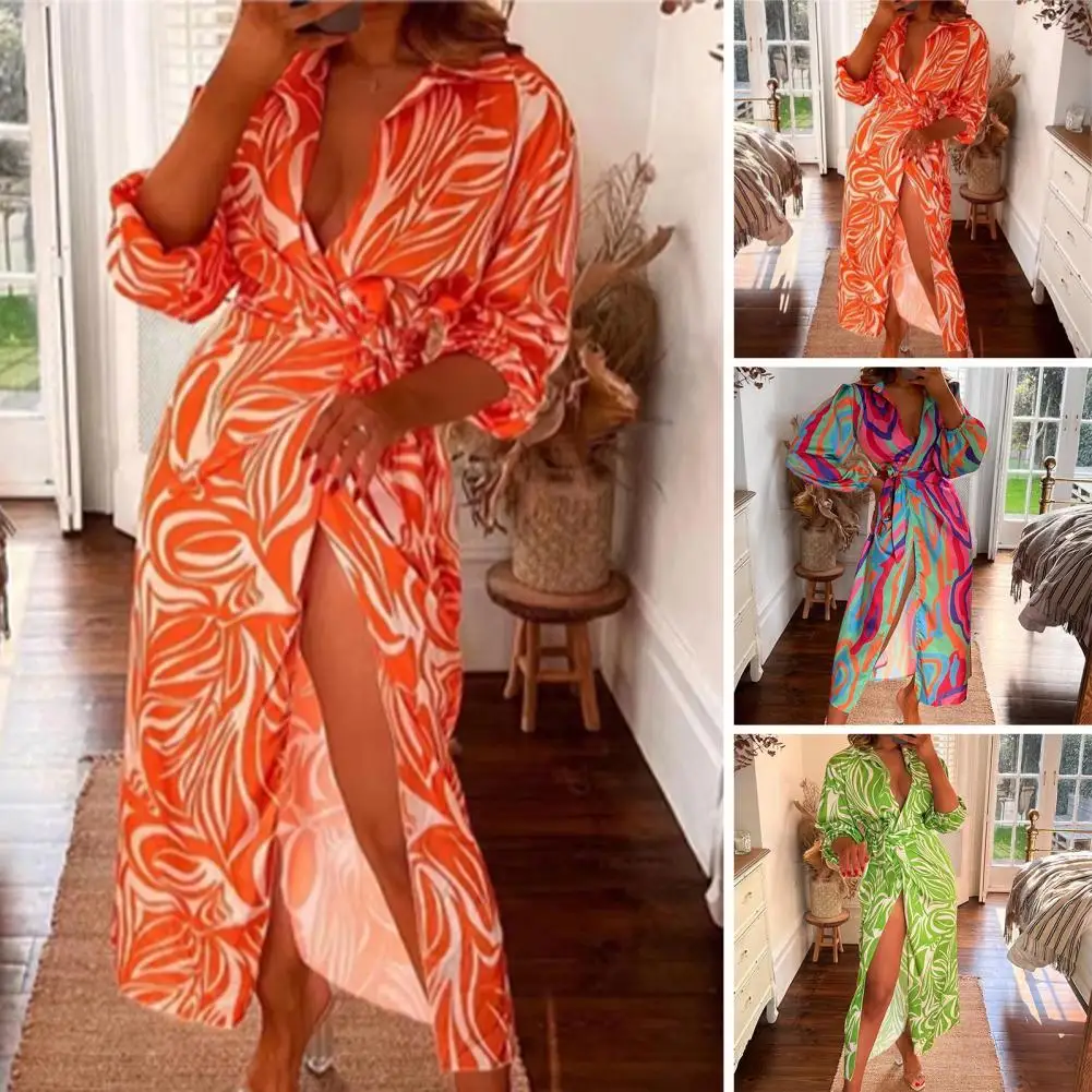 

Женское летнее платье с глубоким V-образным вырезом и принтом