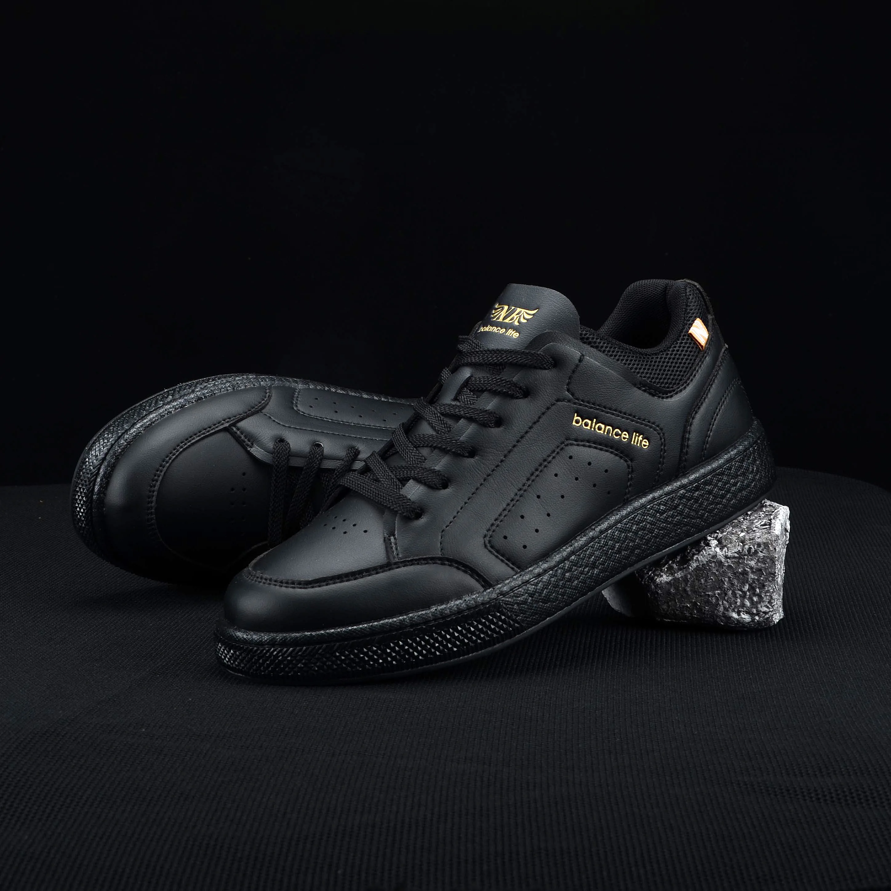 Men Women sport shoes Trail Genuine Leather Running Shoes Breathable Autumn Tennies Shoes comfortable Travel shoes