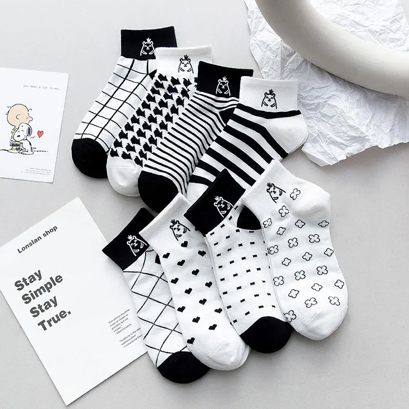 

Женские хлопковые носки с вышивкой Joker, черные или белые симпатичные милые носки в полоску в японском стиле, весна-лето 2022