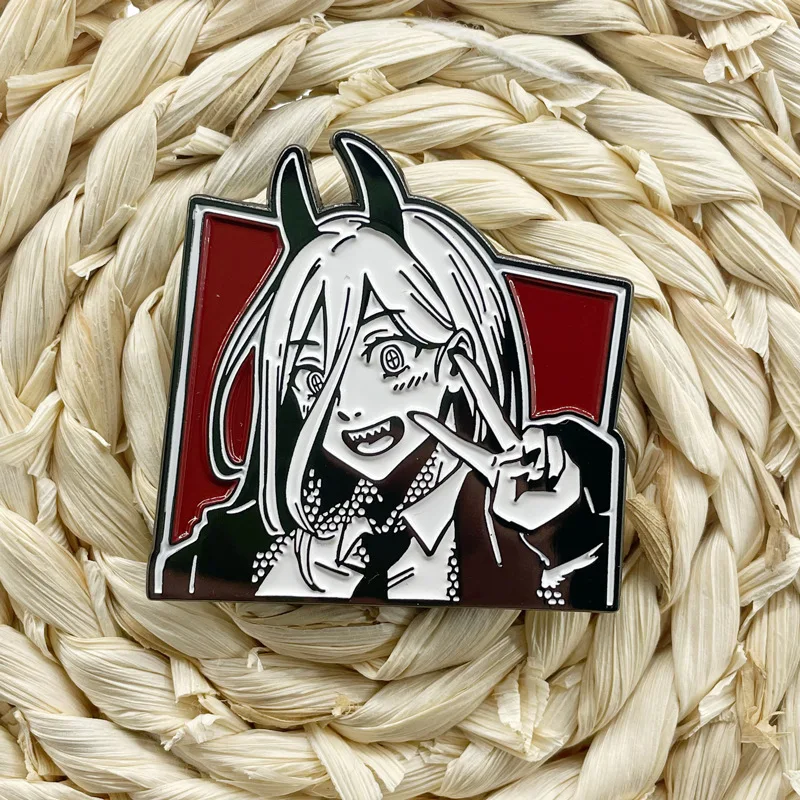 Эмалированные значки с бензопилой для мужчин и женщин Значки одежды заколки