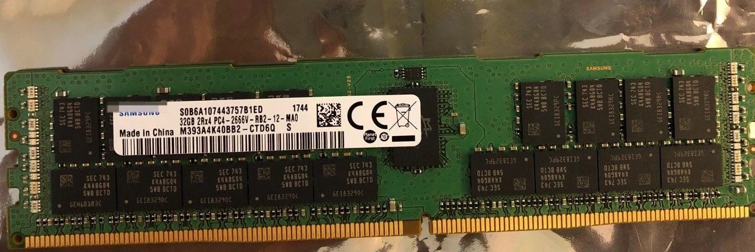 

RAM M393A4K40BB2-CTD6Q original 32G DDR4 2666V RECC server memory stick