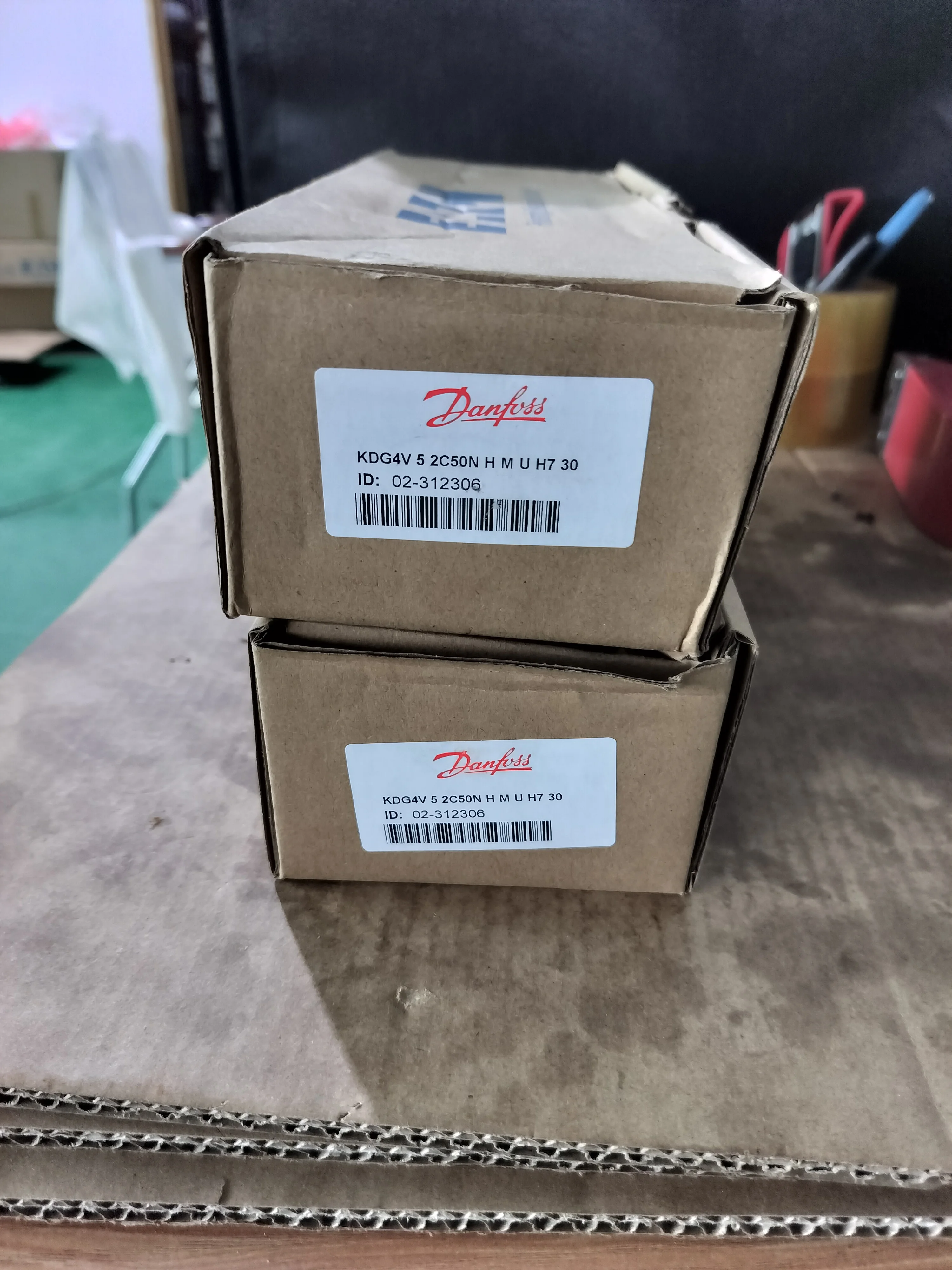 Фотомагнитный регулирующий гидравлический клапан KDG4V KTG4V KFDG KBFDG4V