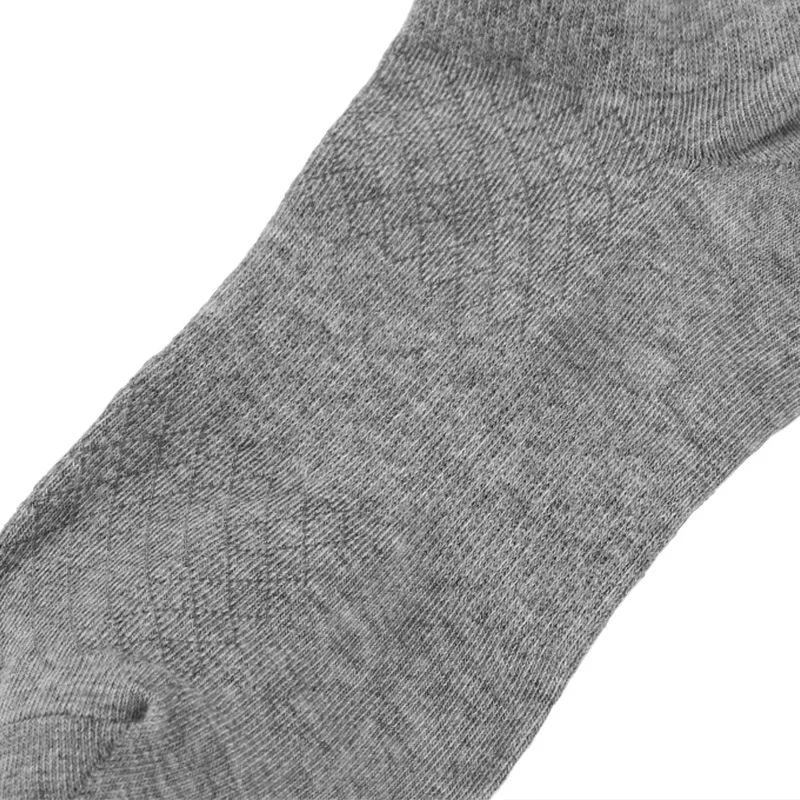 3 pairs boneless stitching sock male mesh needle pure color leisure summer pure color ship socks short tube men sock Sport Sock