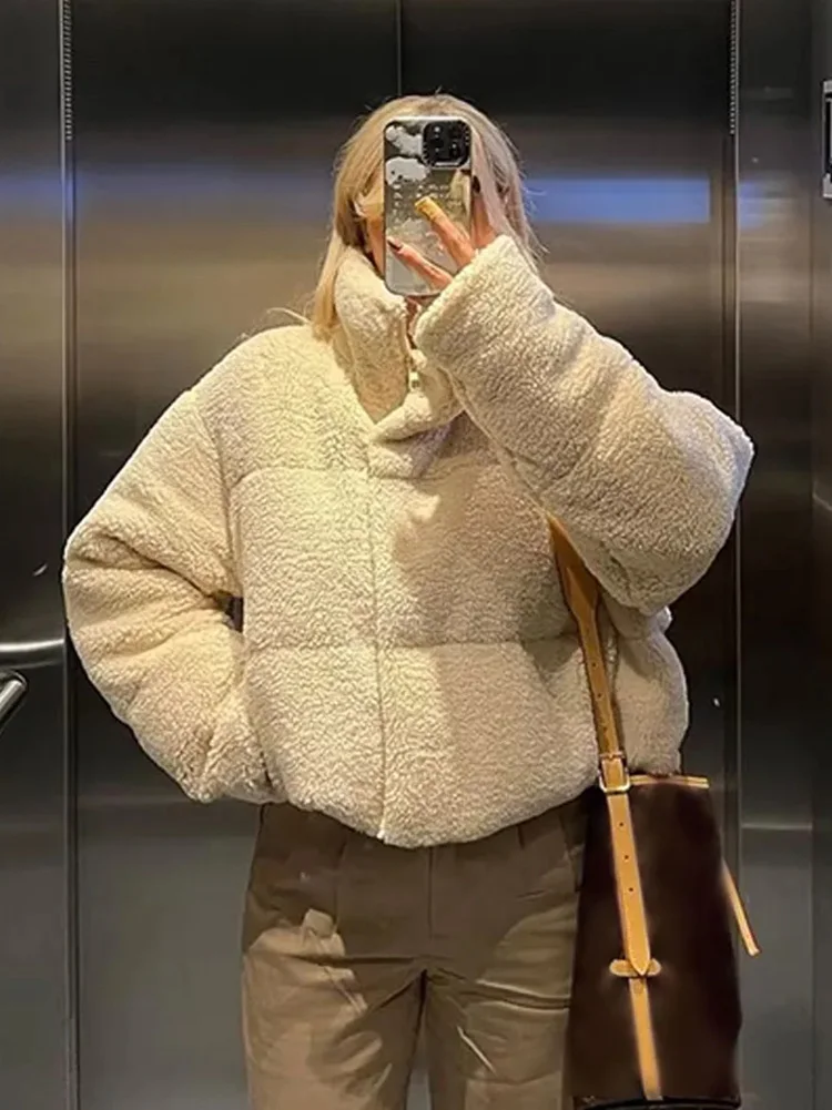 

Зимние женские шерстяные флисовые утепленные куртки HH TRAF, водолазка с длинным рукавом, карманы, молния, теплые пушистые пальто, повседневная одежда