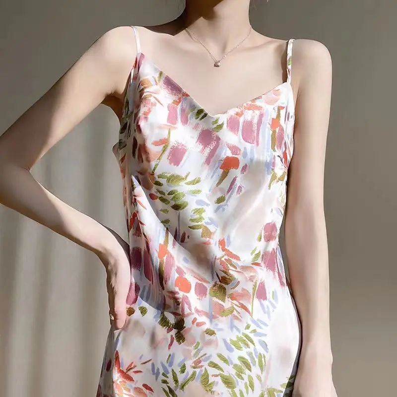 Женское шелковое атласное платье средней длины Элегантная ночная рубашка на