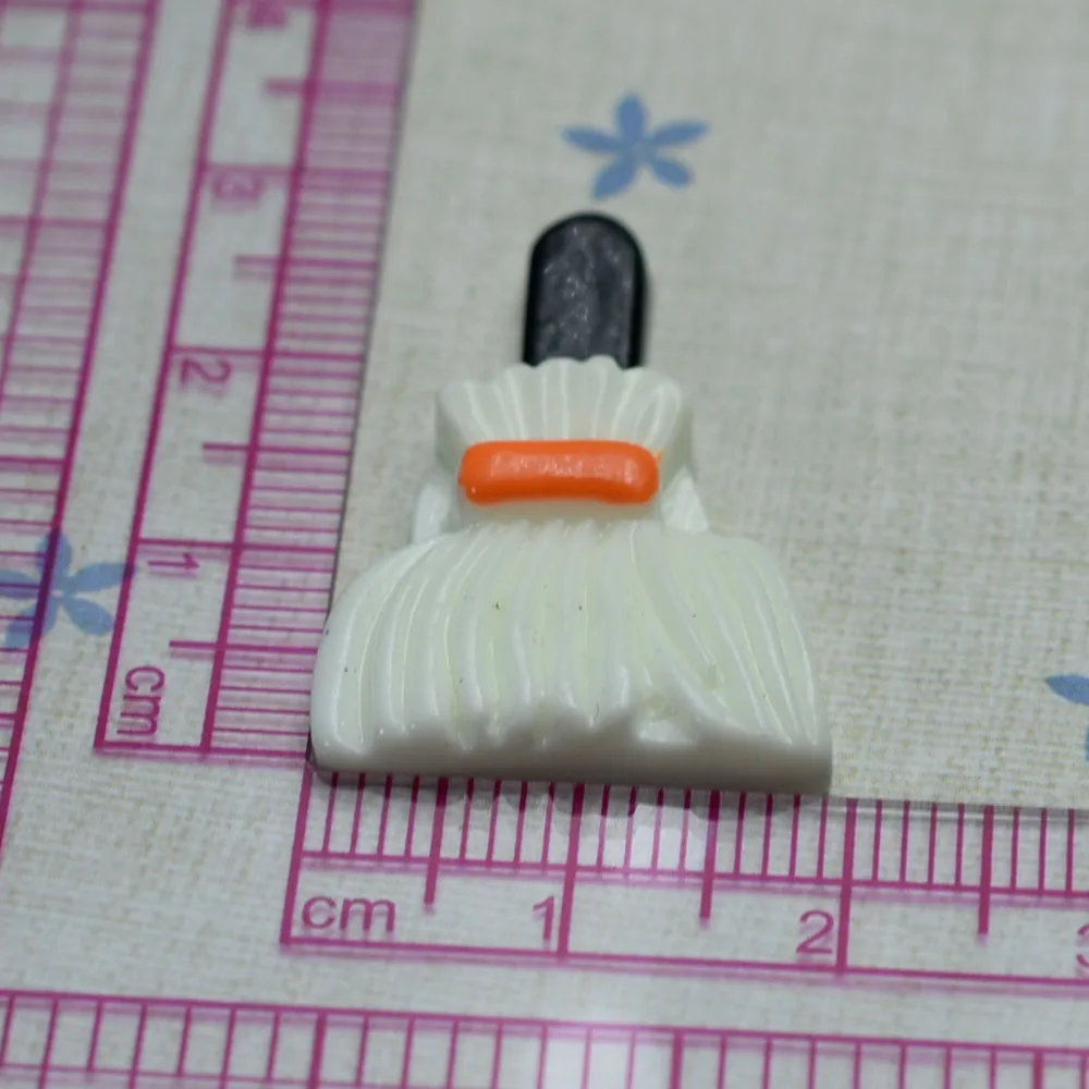 

1 шт./Лот Смола с плоской задней стороной, имитация головы с красными глазами, 26 мм кабошоны, скрапбукинг, центр для бантов для волос, Рождеств...