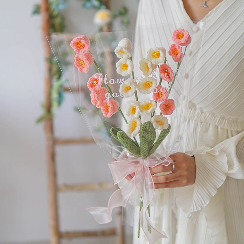 

Lily Of The Bell Hand-Woven Flower Bouquet Finished Wool Flower Crochet For Home Decoration Hand-Held Flower Bouquet Decoration