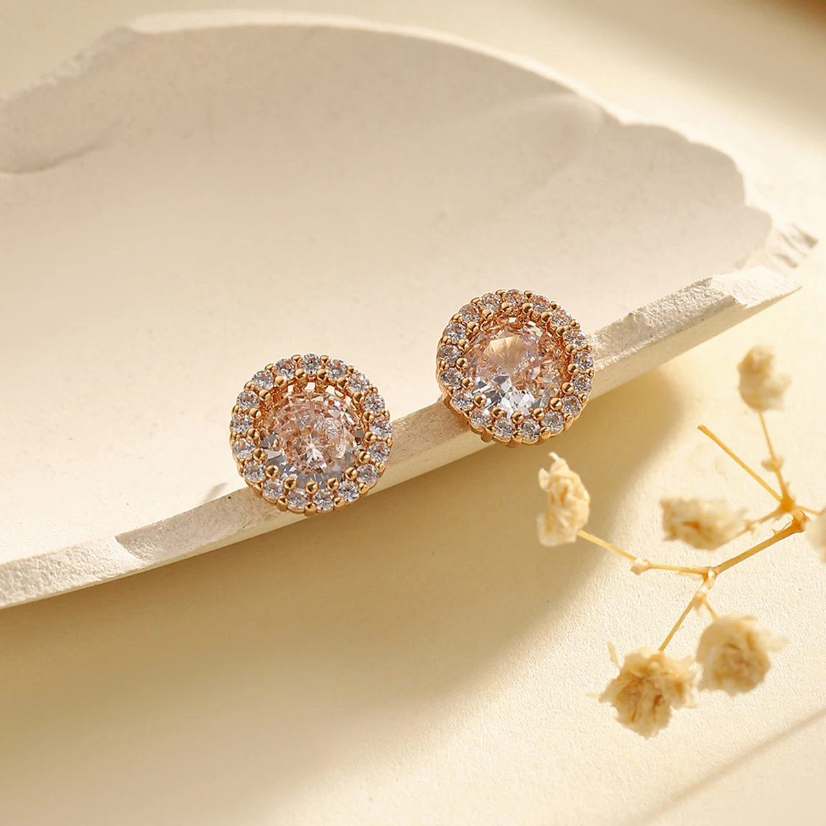 Пара медных микронаборов с цирконием полных бриллиантов роскошные