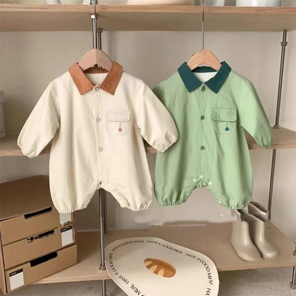 

2023 Korean Baby Boys Spring Autumn Jumpsuit Single Breasted Loose Romper Turn Down Collar Simple Children Boys Bodysuit