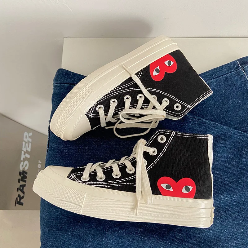 

Новинка, модные парусиновые туфли Love, большие глаза, белые, черные женские туфли, новинка, мужская и женская спортивная обувь для скейтбординга на открытом воздухе