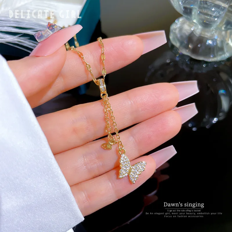 

[Titanium Steel]Light Luxury Full Diamond Micro-inlaid Zircon Butterfly Super Fairy Temperament Copper Plating Gold Pendant