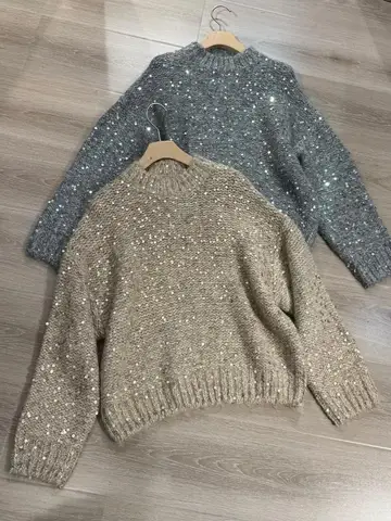 Женский изысканный свитер из мохера