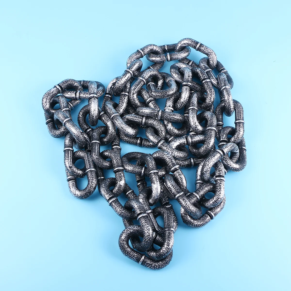 Рисунок 2 - Имитация пластиковой цепи для Хэллоуина