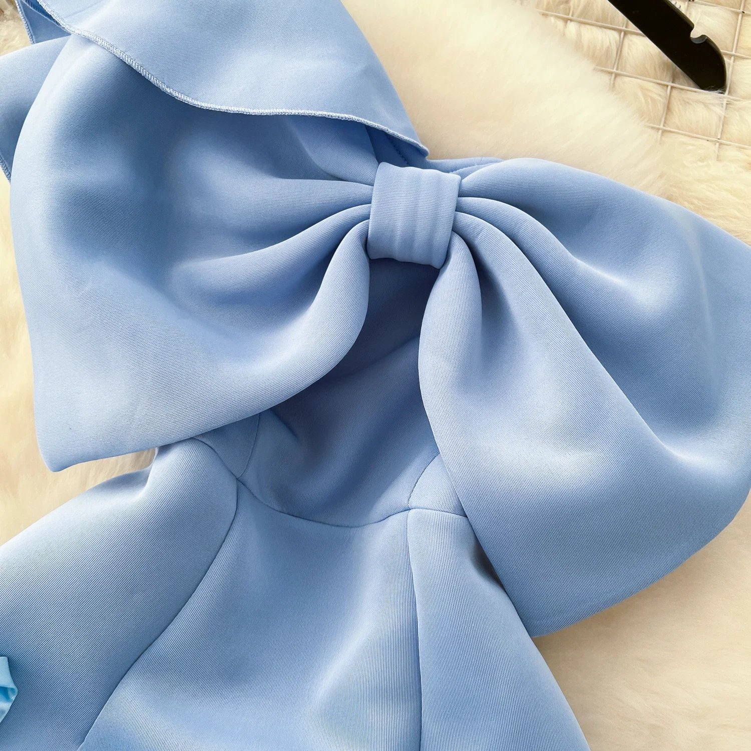 Женское винтажное платье с диагональным воротником и рюшами на рукавах