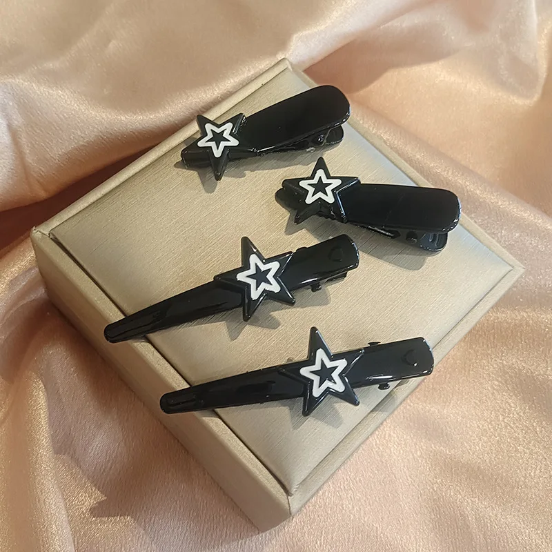 

2pcs/set Cool Black Metal Star Hairpin 2023 New Korean Simple Y2k Pentagram Barrettes Charm Hair Clip Hair Accessories for Girls