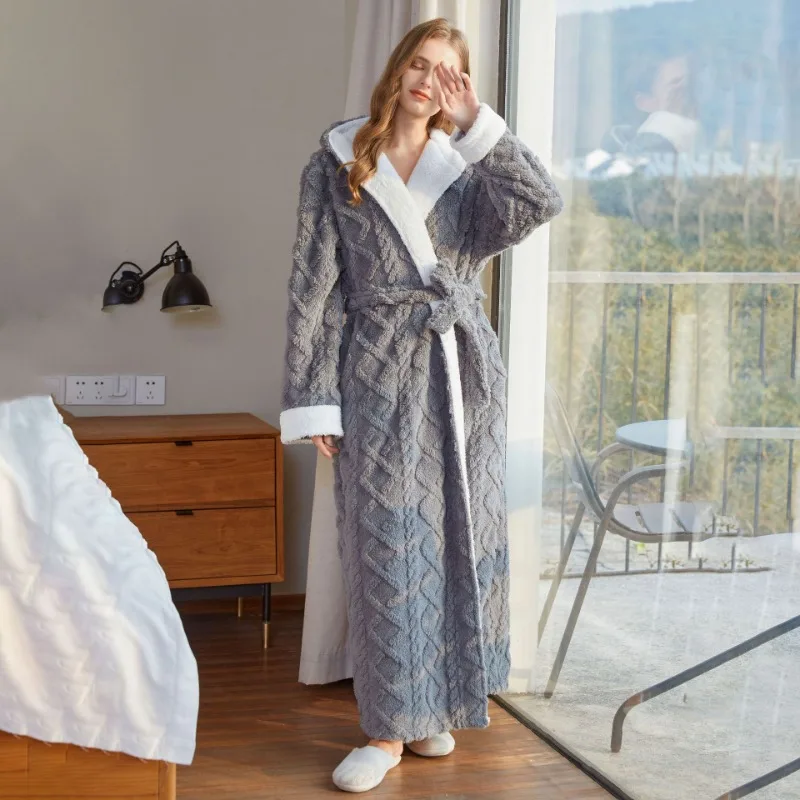 

Lengthened Hooded Flannel Pajamas Women's Jacquard Pajamas Thickened Warm Couple Pajamas Bathrobe Bath Robe Women