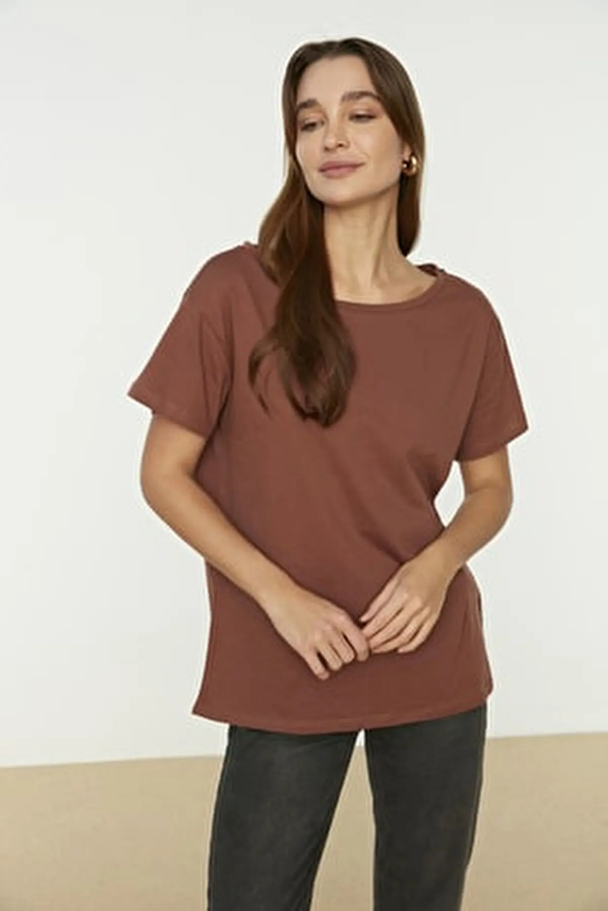 

Женская трикотажная футболка с воротником-лодочкой, 100% хлопок