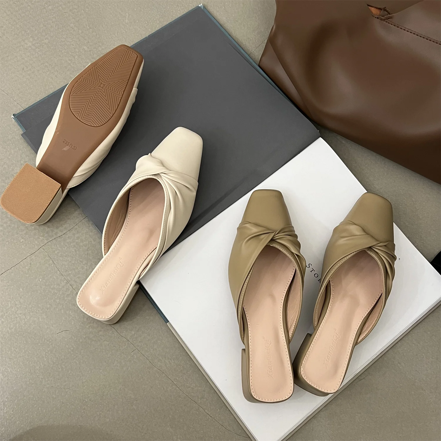 

Slippers Casual Summer Women's Shoes PU Square heel Pantofle Slides Low Female Mule Cover Toe Luxury Block 2022 Mules Hoof Heels