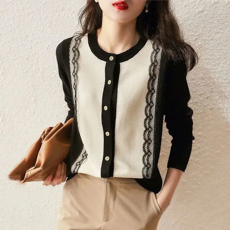 

O-neck Sweater Loose Fashion Women's Lace Tops All-match New Knitted Autumn 2022 Spliced Button Korean Casual Clothing
