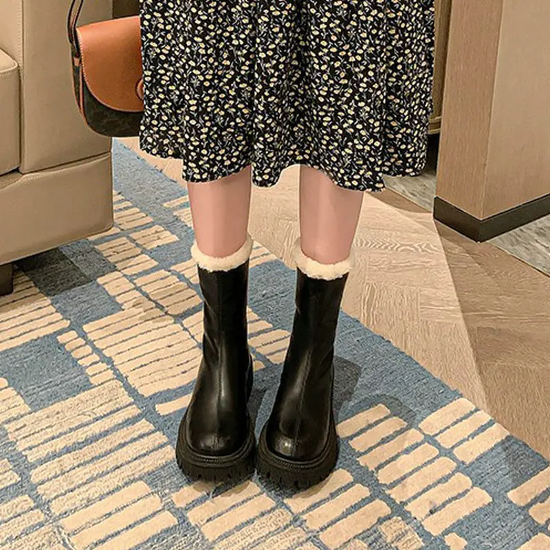 2023 New Winter Fur Women Boots Fashion Round Toed Back Zippers Simple Ladies Keep Warm Plush Short Casual Boots Zapatos Para