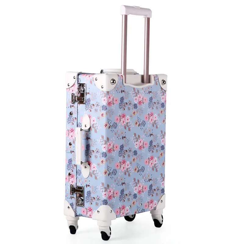 Рисунок 2 - Женский чехол на колесиках с цветочным рисунком