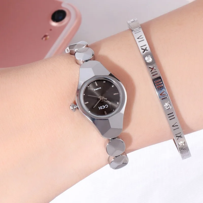 Exquisite Small round Dial Fashionable High-Grade Versatile Bracelet Watch Waterproof Women's Quartz Watch