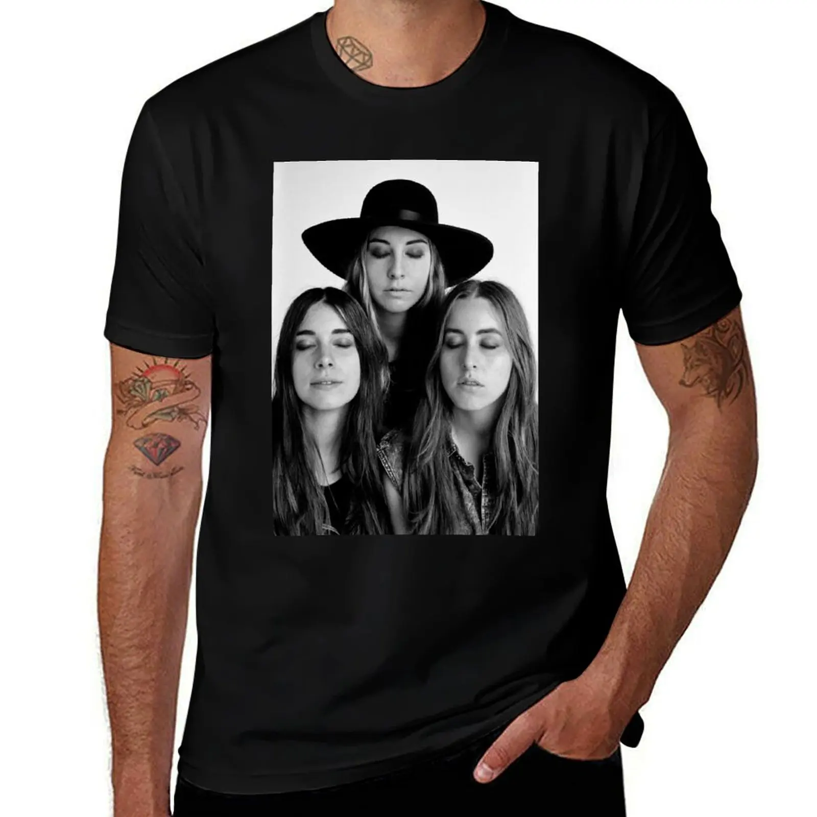 Фото Футболка Haim 4 Sticker, простая футболка большого размера №1