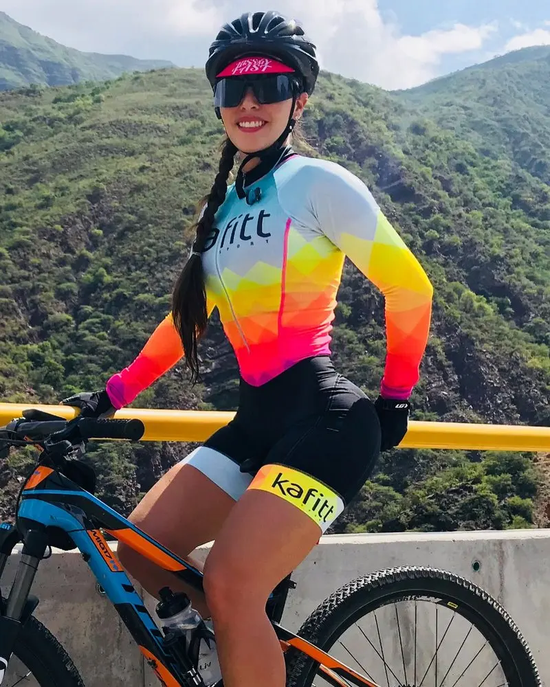 

Hot Sale 2022 Pro Team Triathlon Cycling Suit Long Sleeve Jersey Skinsuit Jumpsuit Maillot Cycling Cycling Clothing Gel Set