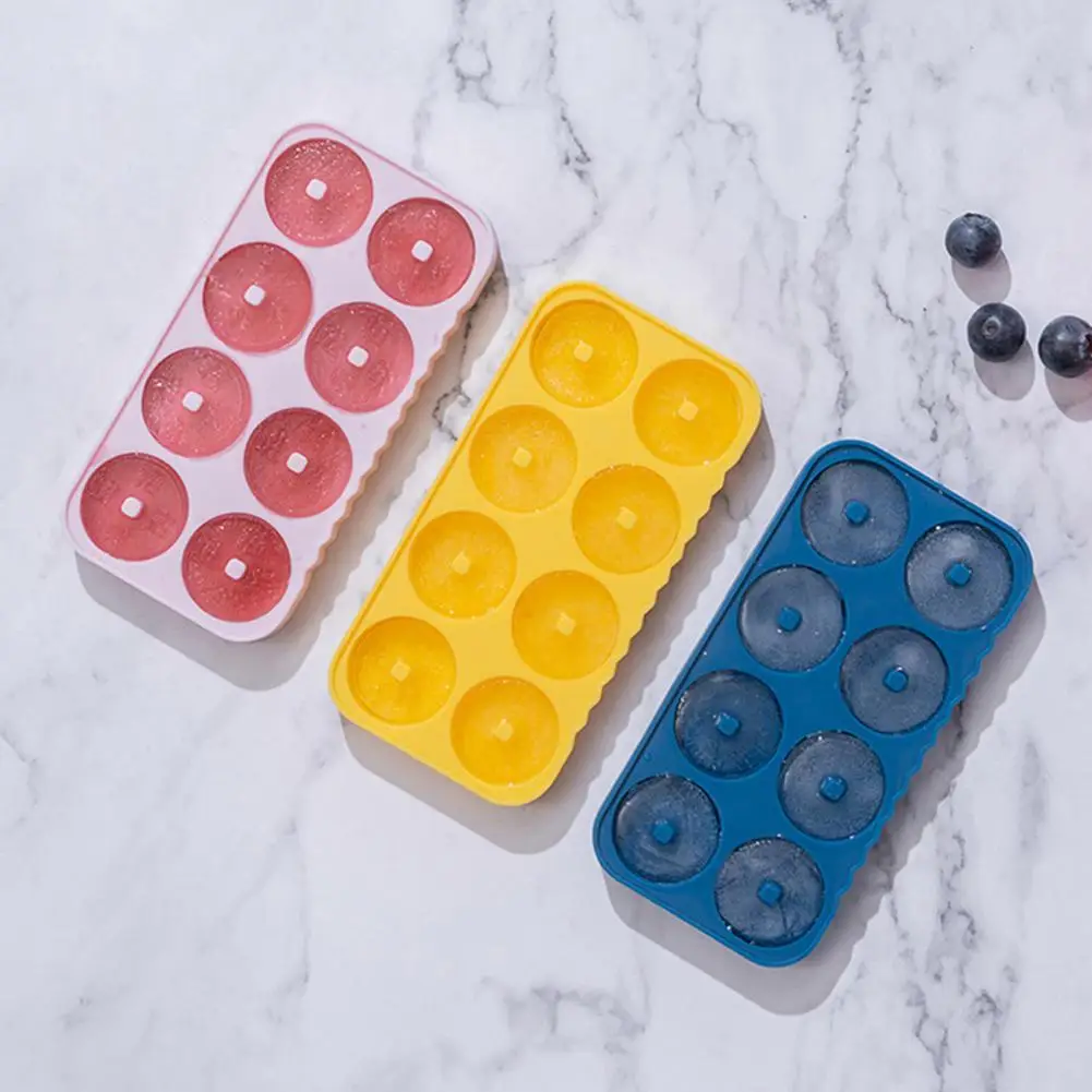 

Refrigerator Safe Food-grade 8 Cavity Cocktails Fadeless Ice Cube Mold for Juice